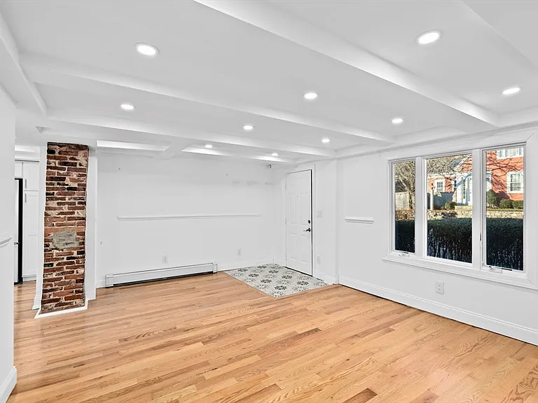 151 Hull St #1 — Photo 10