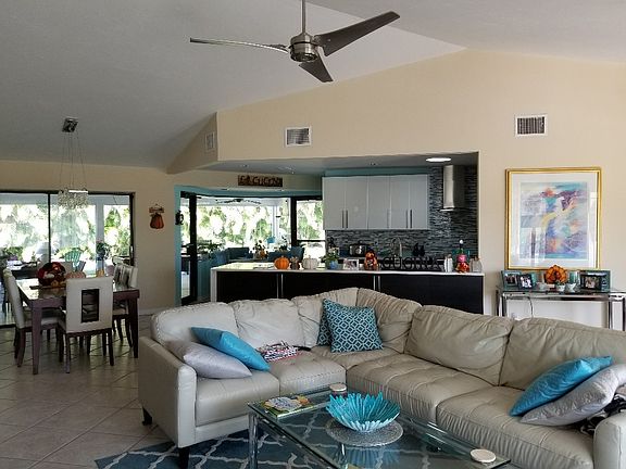 5th image of 28499 Las Palmas Cir