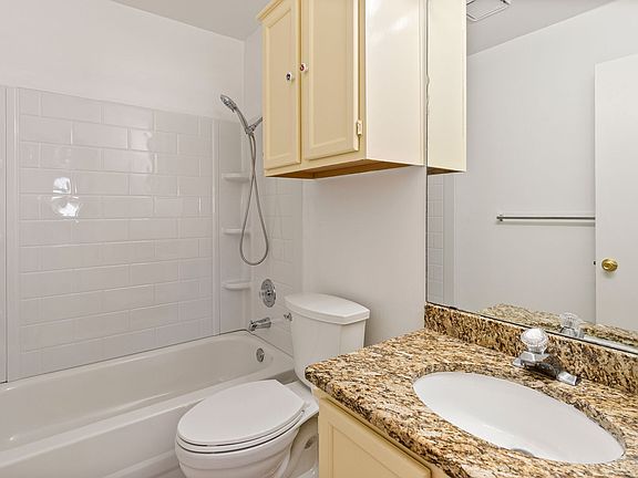 5th image of 13216 Bennington Ln