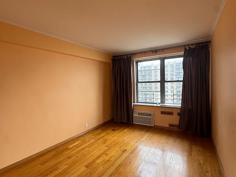 601A Surf Ave #19 — Photo 9