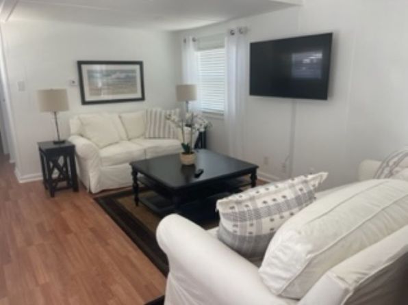 11330 S Indian River Dr #17