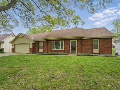 10445 Walnut Dr, Kansas City, MO, 64114