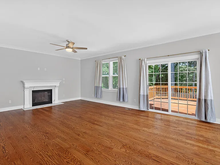 807 Cook Rd — Photo 8