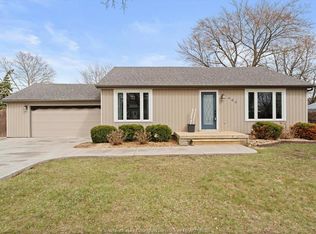 466 Saint Pierre St, Tecumseh, ON N8N1Y9