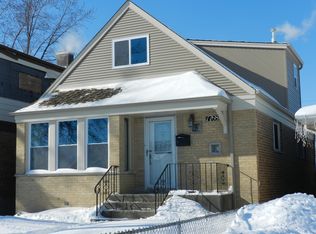 7768 Neenah Ave, Burbank, IL