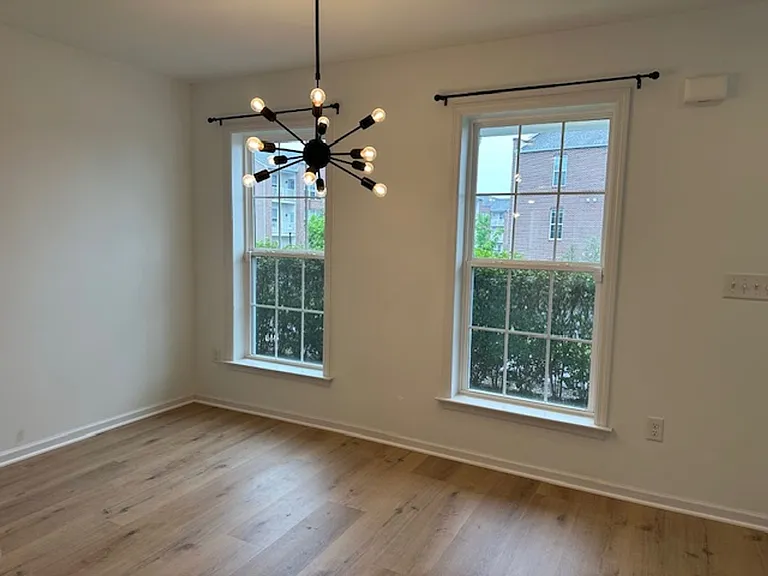 3206 Concord Way — Photo 4