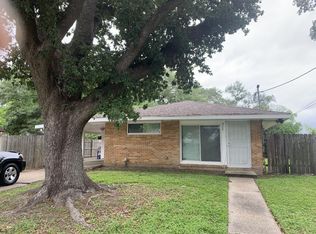 4843 Lancelot Dr, New Orleans, LA 70127