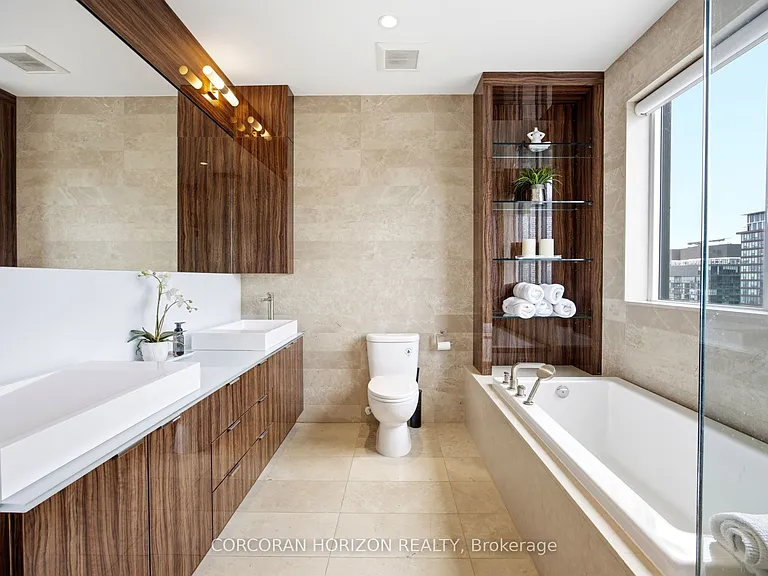 300 Front St W #4403 — Photo 19