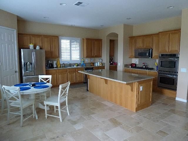 1st image of 36953 Avocado Ct