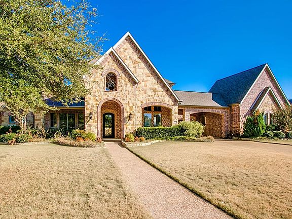 2nd image of 5412 Lake Victoria Ct