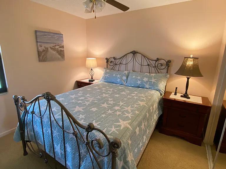 2nd bedroom
