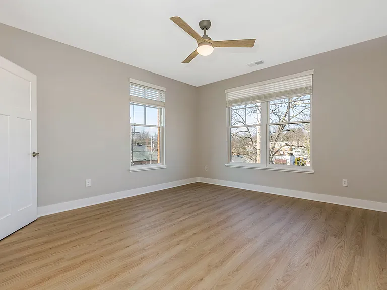 32 W College Ave #202 — Photo 21