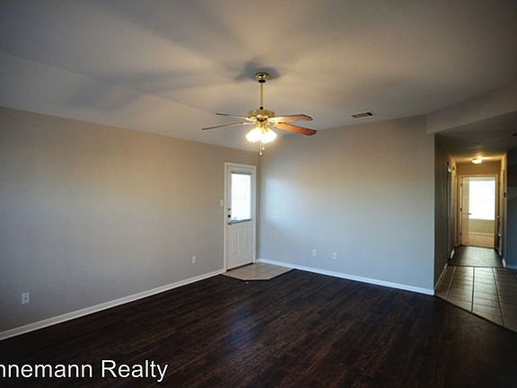 2nd image of 4103 Primrose Dr Unit A