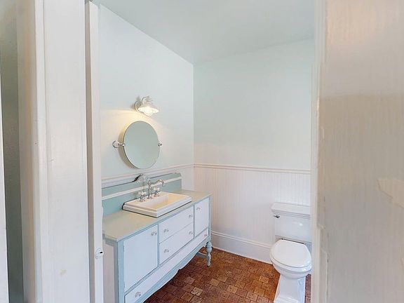 3rd image of 308 Placer St