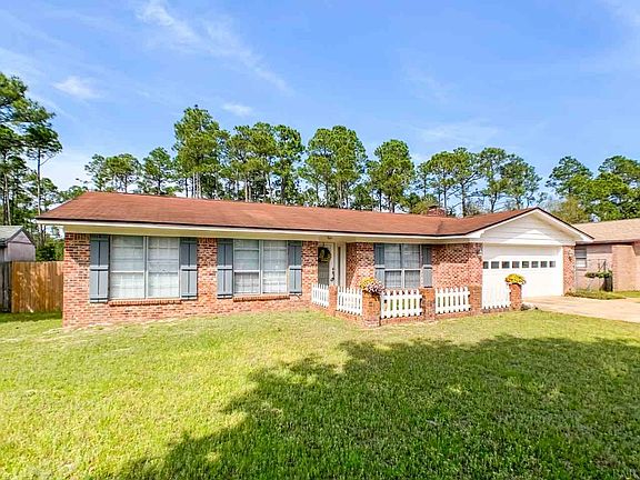2nd image of 11932 Longwood Dr