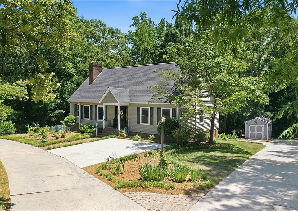 1st image of 1940 Arbor Dr