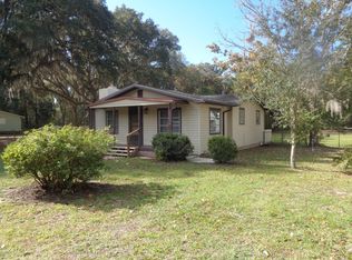 215 Oak Dr, Interlachen, FL 32148