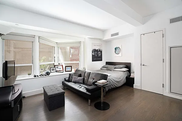 Rented by R New York | media 15