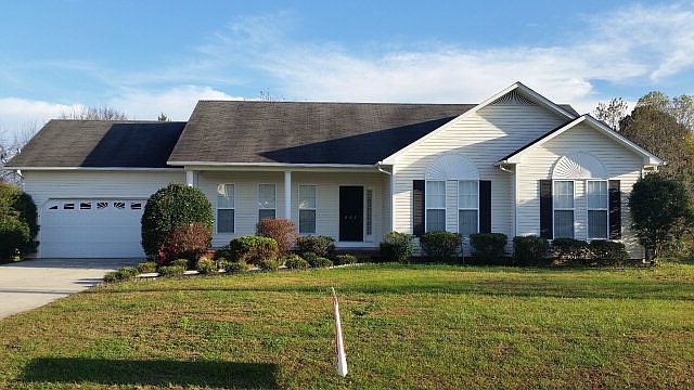 1st image of 444 Hillary Ct
