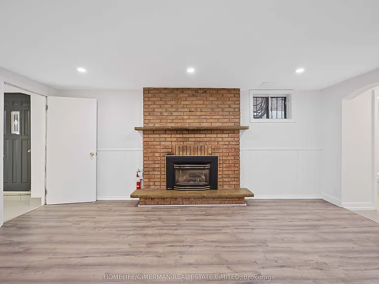 861 Ossington Ave #LOWER — Photo 28