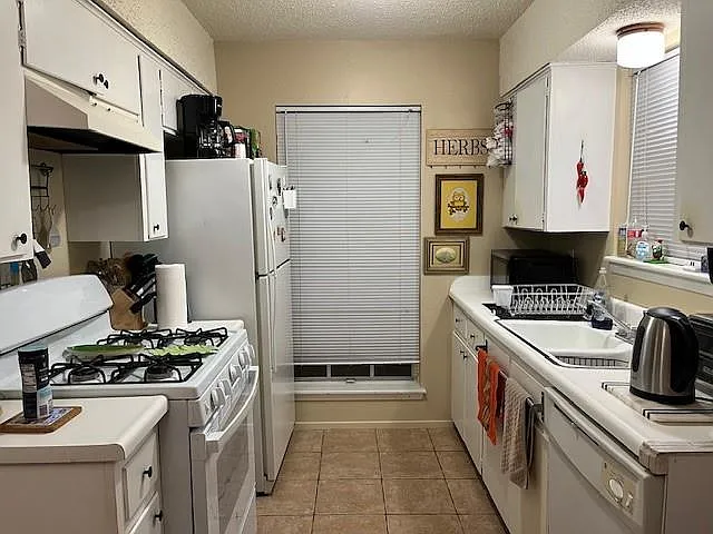 8103 Exmoor Dr #A — Photo 17