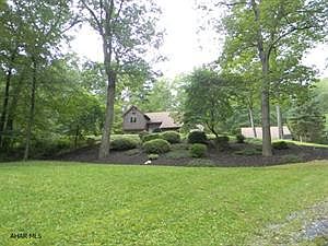 4th image of 401 Hickory Dr