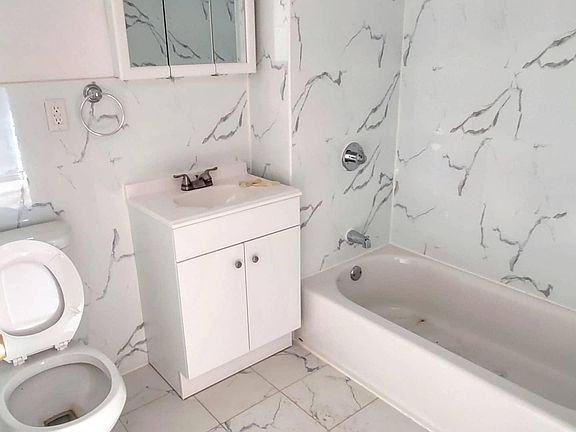 2nd image of 2953 Barnes Ave #12