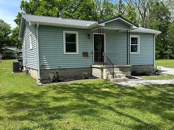 808 S Franklin St, Tullahoma, TN 37388