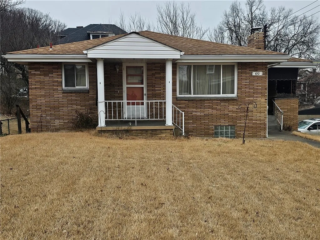 612 Walnut Ave photo 1