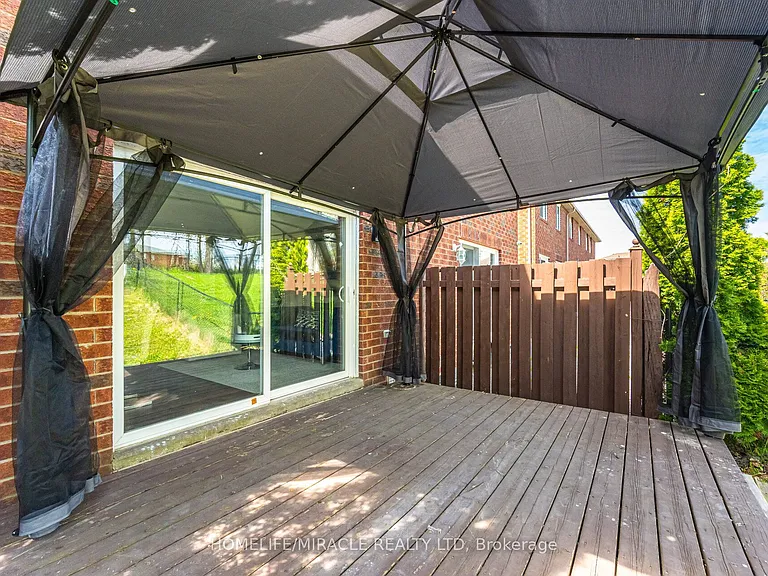 340 Dunsmore Ln — Photo 31