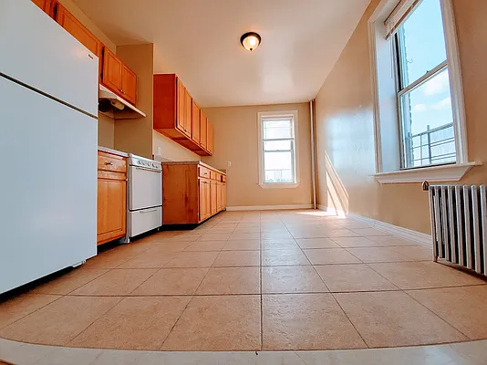 Rented by Compass | media 2