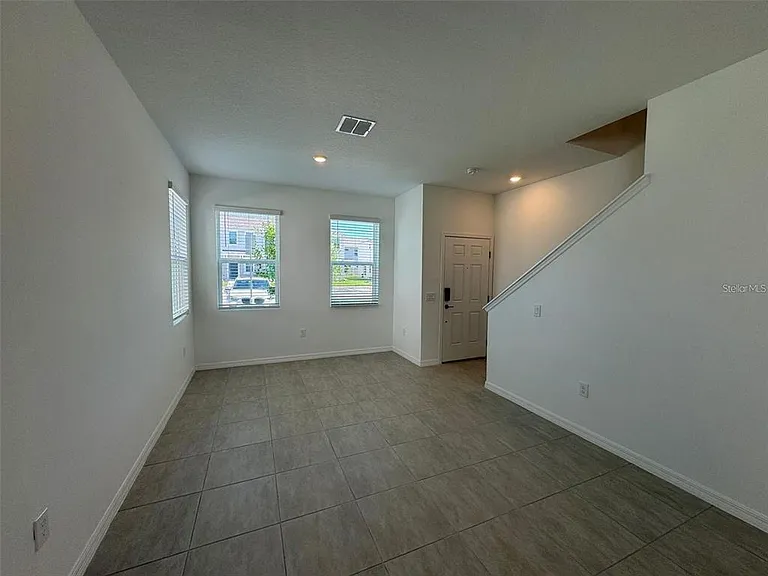 3133 Skyline Loop — Photo 16