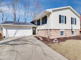 1612 Tompkins Dr, Normal, IL 61761