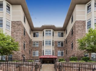 520 N And South Rd APT 306, University City, MO 63130