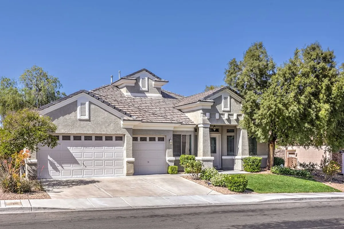 Building Photo - 1393 Romanesca Dr