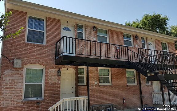 4th image of 451 E Olmos Dr