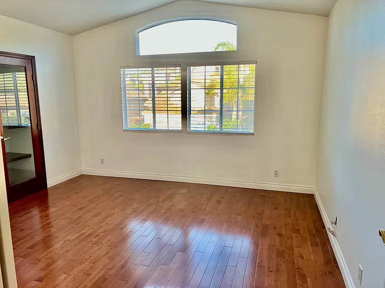 923 S Creekview Ln — Photo 23
