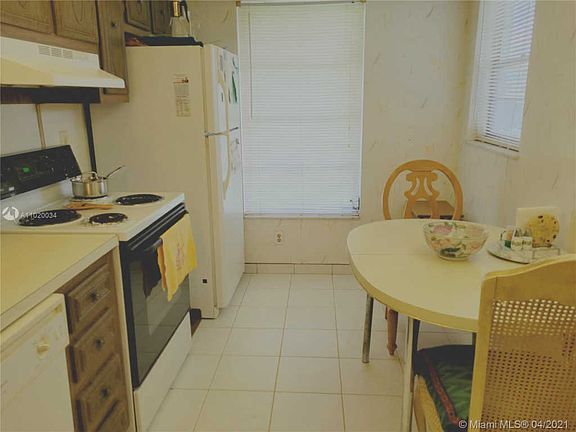 4th image of 8643 NW 10th Pl #A135