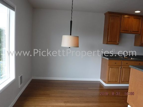 4th image of 924 Shorewood Dr APT 48
