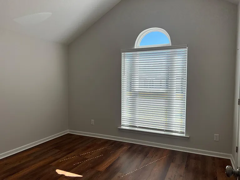 7467 Hanford Dr — Photo 23