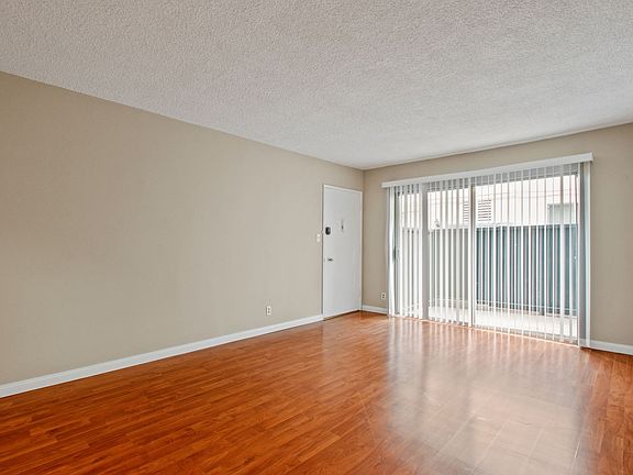 3rd image of 3735 Mentone Ave #3
