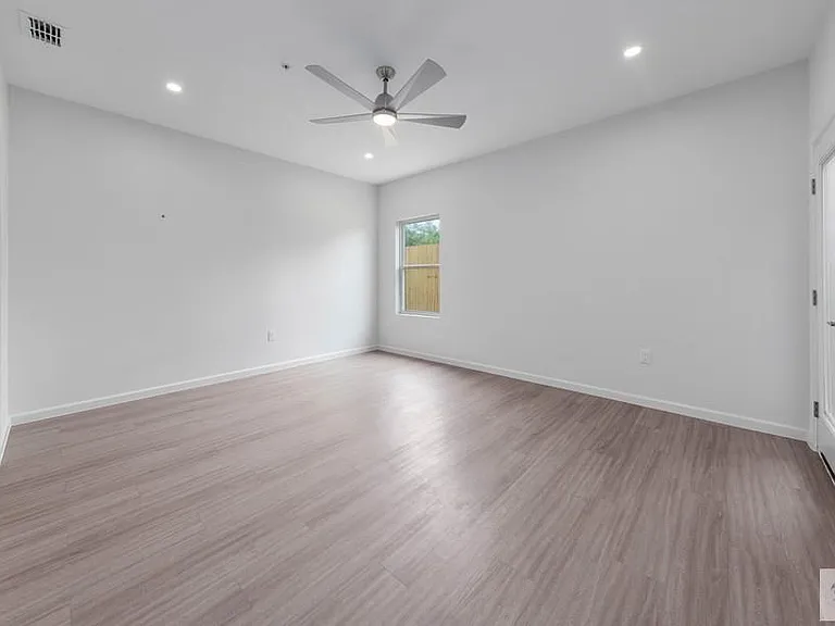165 W Ruben M Torres Blvd — Photo 19