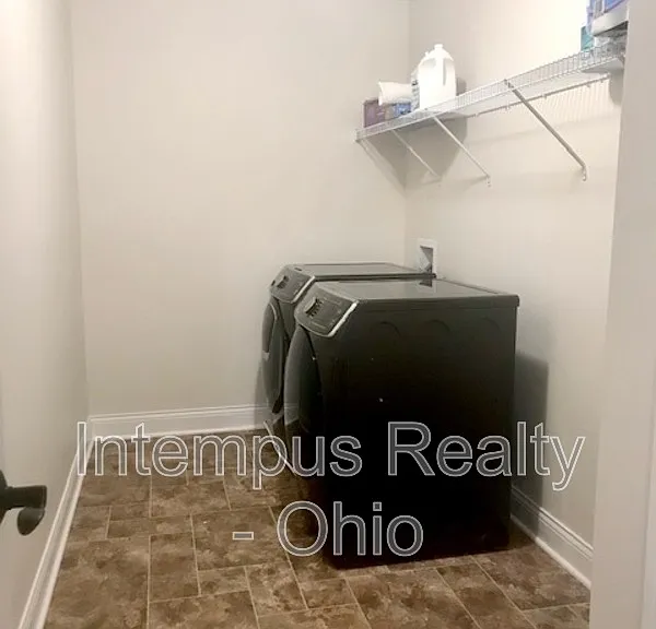 9390 Woodbine Way — Photo 38