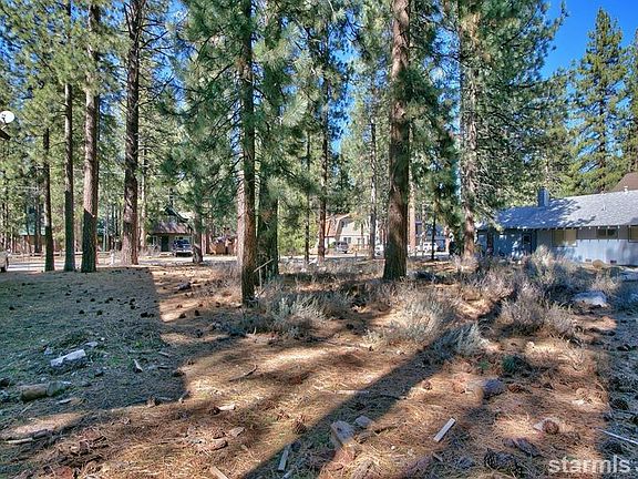 4th image of 832 Modesto Ave