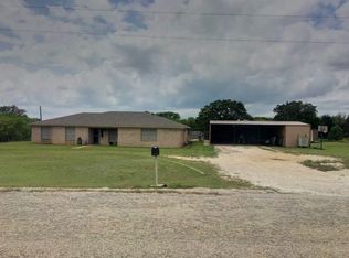 336 Lynnwood Dr, Graham, TX 76450