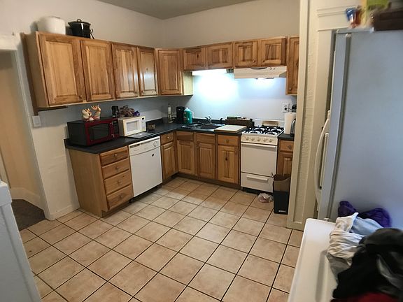 3rd image of 4739 19th Ave NE APT A