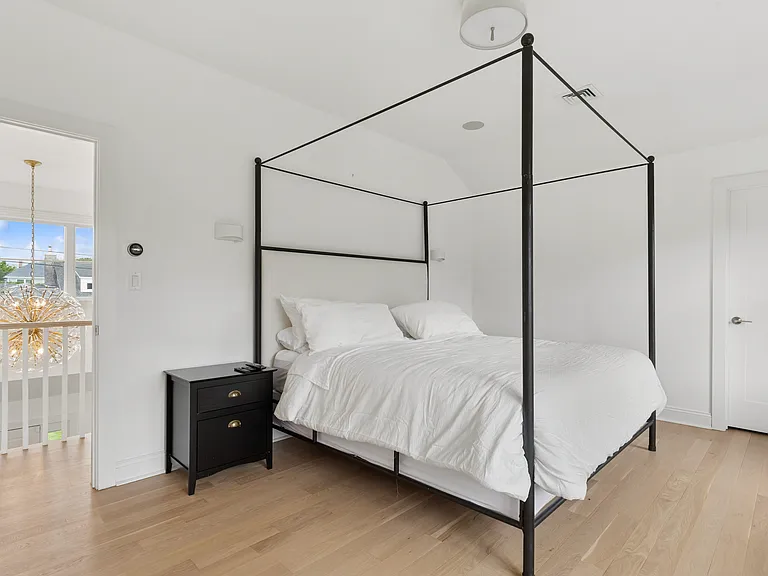 8 Powers Dr — Photo 25