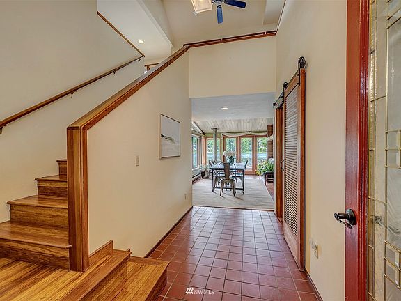 Entry way into home