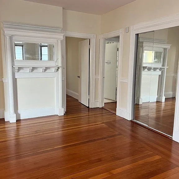 42 Barry St #2 — Photo 2