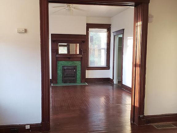 3rd image of 247 Hearne Ave #1